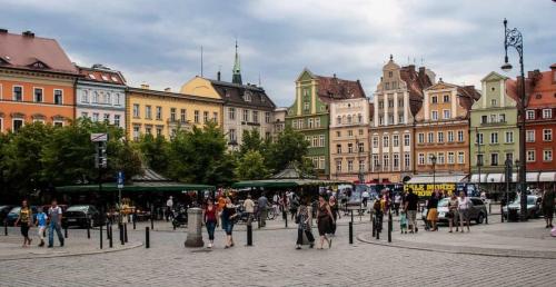 wroclaw-rynek-z-ludzmi