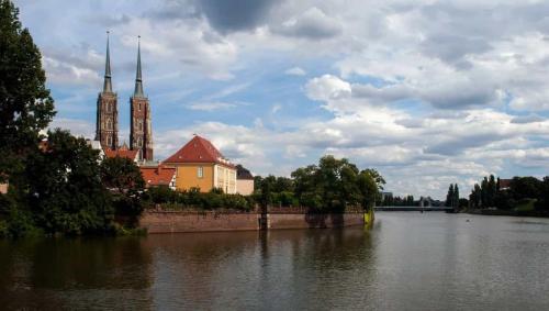 wroclaw_budynek_na_odrze